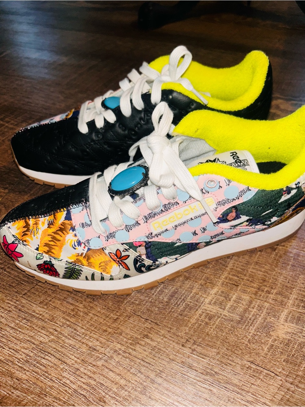 Reebok Classic Leather sneakers, part of the Jurassic Park collaboration - Picture 5 of 13